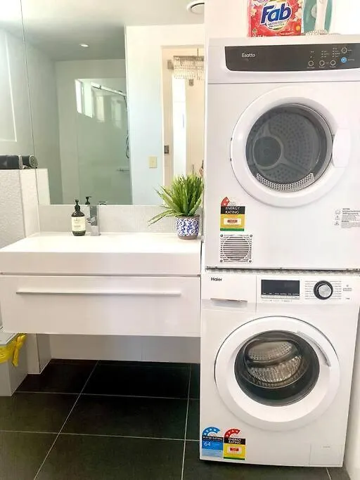 Rainbow Bay Dbah Hill Private Pool Apartment Coolangatta