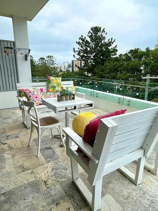 Rainbow Bay Dbah Hill Private Pool Apartment Coolangatta